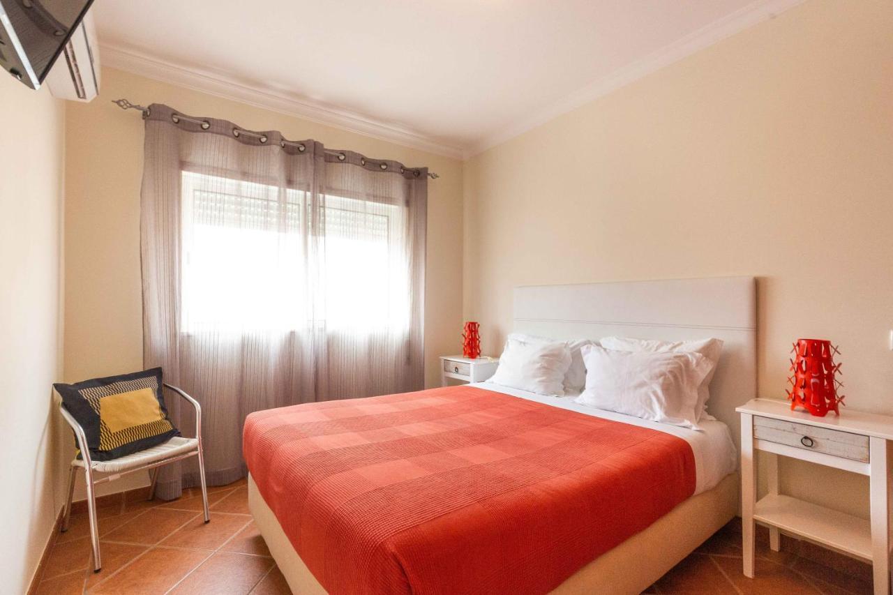 Villa Marquez Apartments 维拉·雷阿尔·德·桑托亚 外观 照片